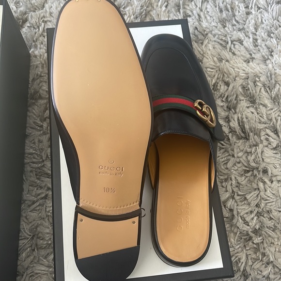 Gucci - Picture 2 of 4